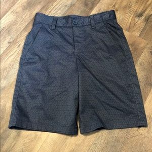 Boys Under Armour dri fit shorts size 12